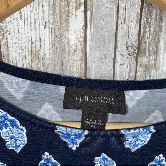 J. Jill Wearever Navy & Blue Floral Blouse - Picture 4 of 4